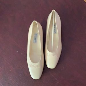 Bruno Magli -Italy cream flats- Magli embroidered